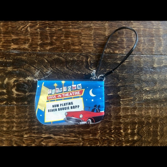 Set of 2 Embellished Wristlets - NWT/NWOT - Picture 6 of 10